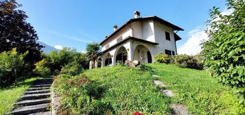 Villa in vendita in  Ca' Bianca, 1690