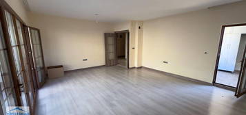 YNTA EMLAKTAN KRALIK ALAATTN MAH. 3+1 130 m2 DARE