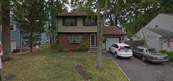 269 North Dr, North Plainfield, NJ 07060