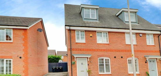 3 bedroom semi-detached house for sale