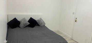 Room to rent in Francis Street, Luton LU1