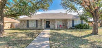 2631 Selman Dr, San Angelo, TX 76905