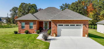 130 Kahite Greens Pl, Vonore, TN 37885