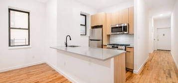 962-964 Saint Nicholas Ave #A1, New York, NY 10032