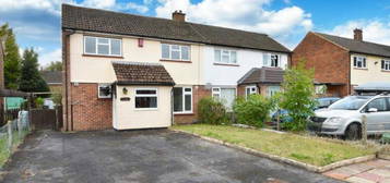 3 bedroom semi-detached house to rent