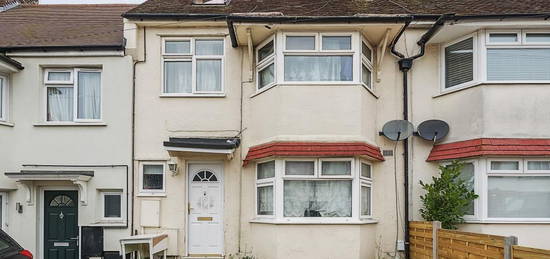 Terraced house to rent in Deaconsfield Road, Hemel Hempstead HP3