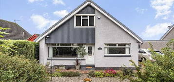 3 bed detached house for sale