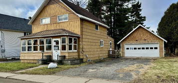 47 Washington St, Tupper Lake, NY 12986