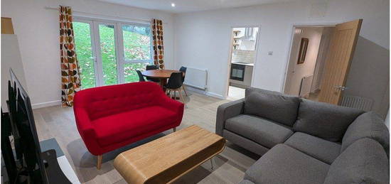 2 bed flat to rent