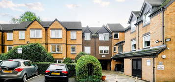 Flat for sale in Kings Head Hill, London E4