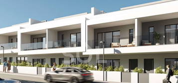 Villa exclusiva com 3 quartos em construção no Algarve - Portimão