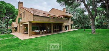 Chalet en Zona Pueblo, Pozuelo de Alarcón