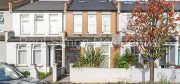 5 bedroom terraced house for sale