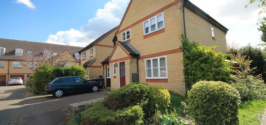 Detached house to rent in Limetree Close, Cambridge CB1