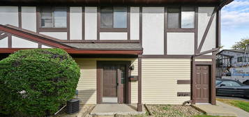 1475 Sacramento Dr Unit 1475, Hanover Park, IL 60133