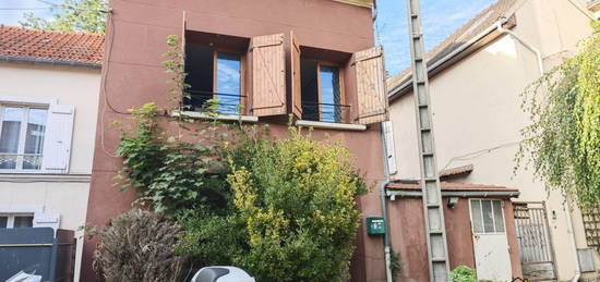 Maison 1 étage  à vendre, 4 pièces, 3 chambres, 76 m²