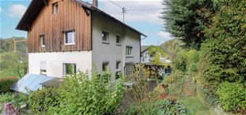 Nachhaltiges Wohnen trifft Komfort: Großzügige Immobilie in Wutöschingen/Degernau