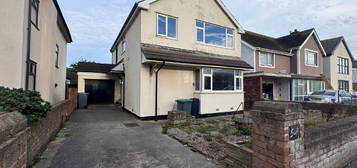 4 bed detached house for sale