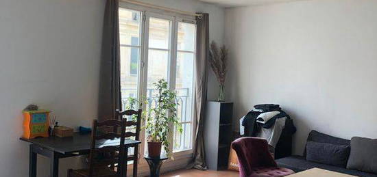 Sous-Location Studio 35M2 - Paris 18