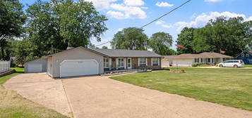 388 N  Shadyview Blvd, Pleasant Hill, IA 50327