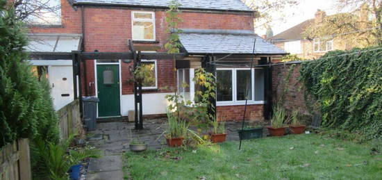 2 bedroom semi-detached house