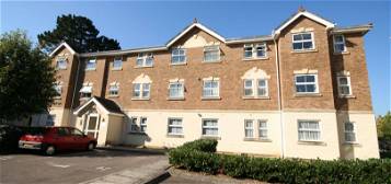 Flat to rent in Trevelyan Place, Haywards Heath, West Sussex RH16