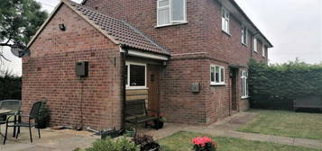 3 bedroom semi-detached house