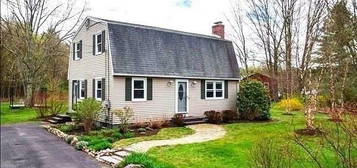 960 Westhampton Rd, Northampton, MA 01602