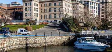 521 Courtney St #409, Victoria, BC V8W 1B6