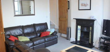 4 bedroom terraced house