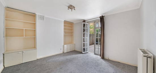 Flat to rent in Shepperton Road, London N1