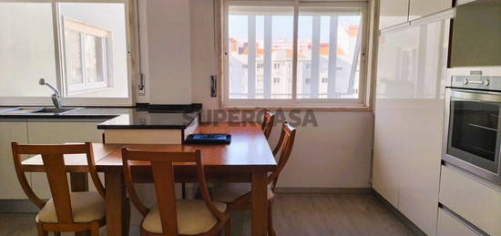 Apartamento T3 no Jardim da Radial | Odivelas