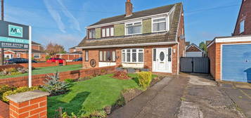 3 bed semi-detached house for sale