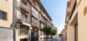 Piso en venta en calle Santiago, 35