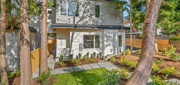 12410 NE 75th Street, Kirkland, WA 98033