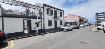 Moradia T3 à venda em Ribeira Grande