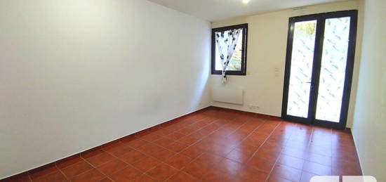 Studio  à vendre, 1 pièce, 29 m², Étage 1/3