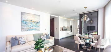 Property to rent in Charles Clowes Walk, London SW11