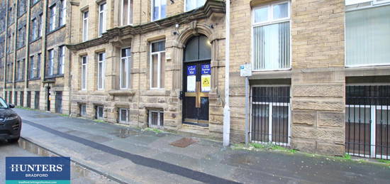 Room to rent in Grand Mill, 132 Sunbridge Road, Bradford BD1