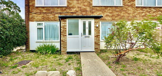 Flat to rent in Bourne Court, Ruislip HA4