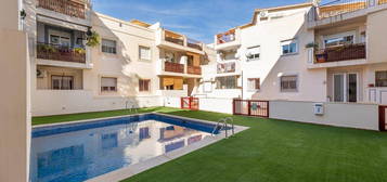 Casa adosada en venta en Calle Iglesia, Gójar