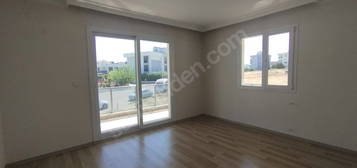 VARNA'DAN BARBAROS MAHALLESİ 2+1 100 M2 KİRALIK ARA KAT DAİRE