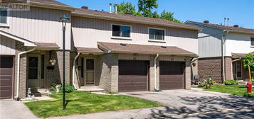 51 PAULANDER Drive Unit# 61, Kitchener, Ontario