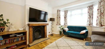 4 bedroom terraced house