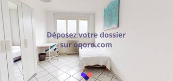 Appartement meublé  à louer, 5 pièces, 4 chambres, 67 m²