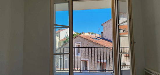 HYERES T3 58 m²