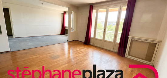 Appartement 4 pièces 92 m2 à Rénover