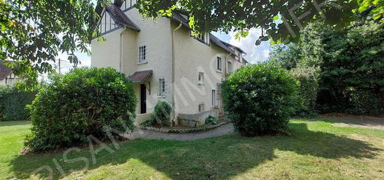 Vente maison 8 pièces 145 m²