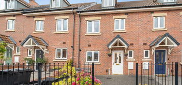 4 bedroom terraced house for sale