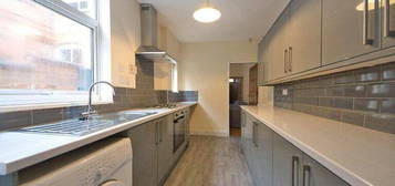 4 bedroom terraced house